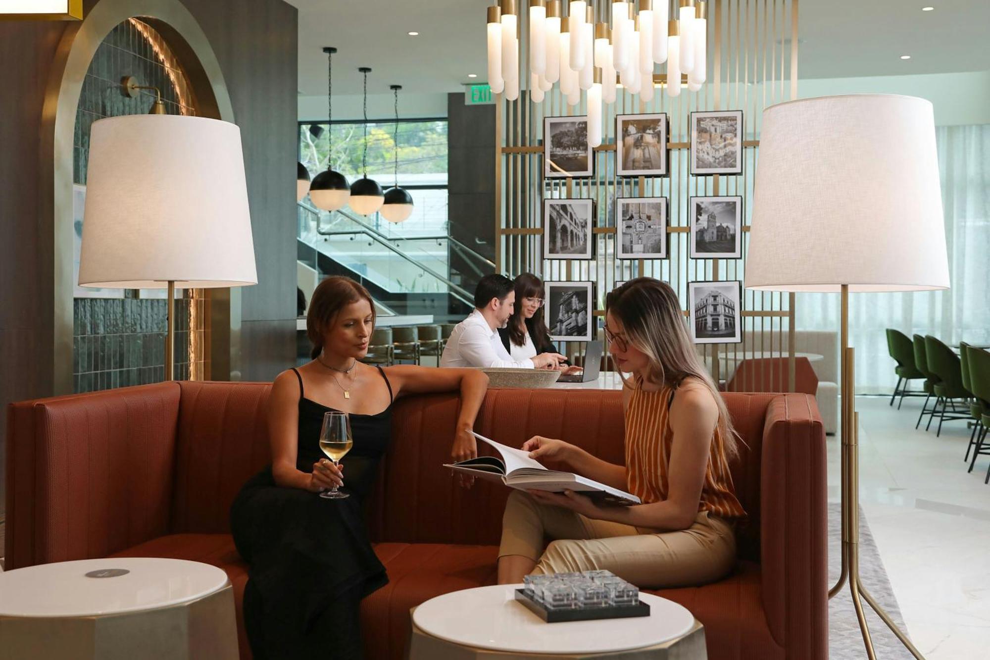 Courtyard By Marriott Santo Domingo Piantini Hotel Екстериор снимка